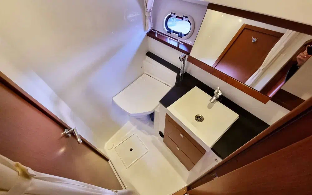 slider 21 Jeanneau Prestige 390