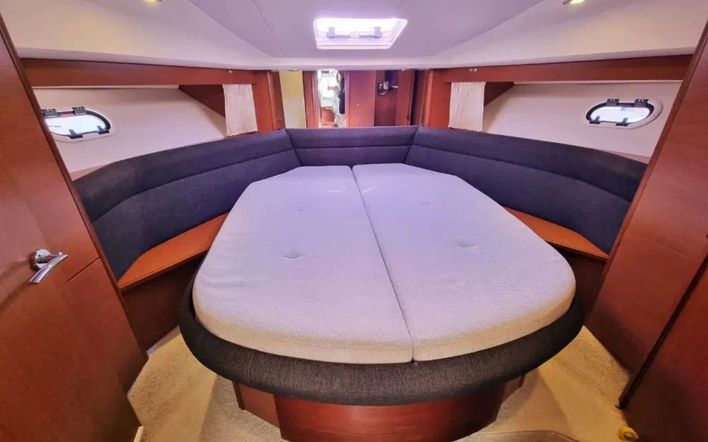 slider 25 Jeanneau Prestige 390