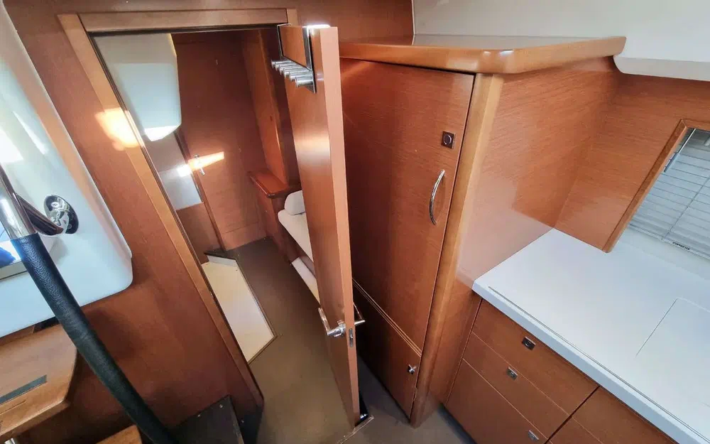 slider 27 Jeanneau Prestige 390