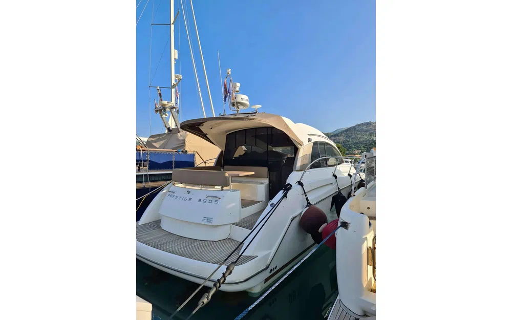 slider 37 Jeanneau Prestige 390