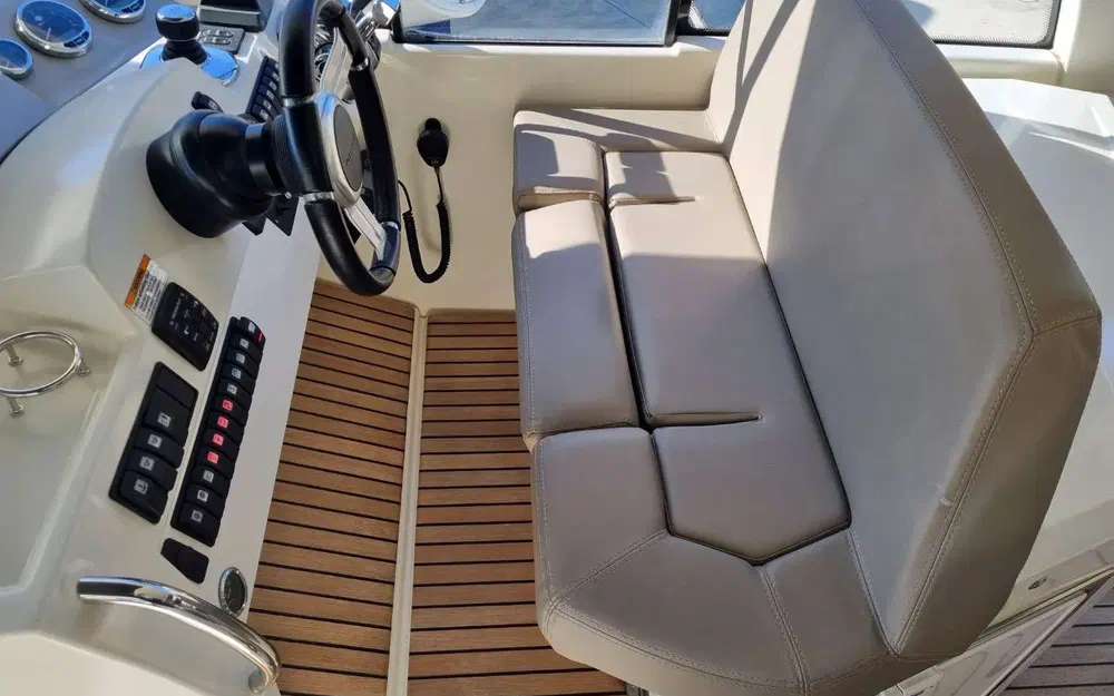 slider 41 Jeanneau Prestige 390