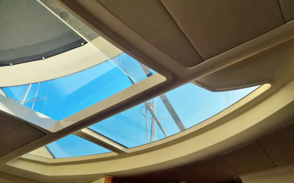 slider 6 Jeanneau Prestige 390