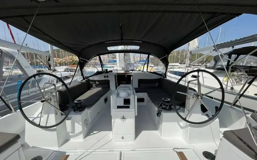 slider 7 Jeanneau Sun Odyssey 440