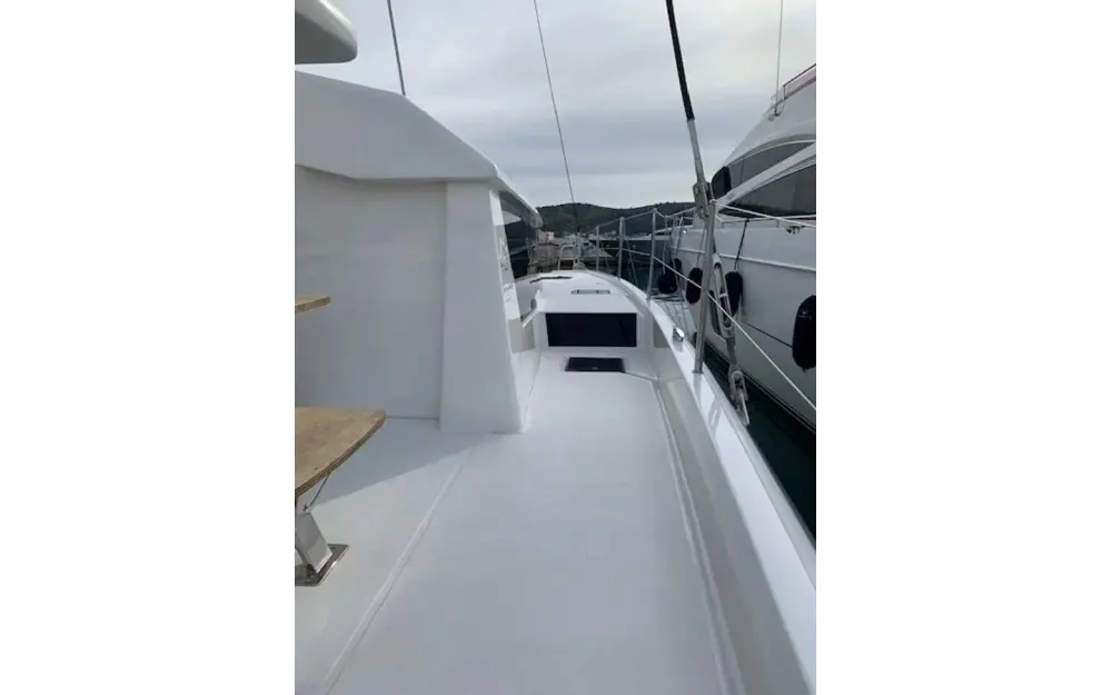 slider 20 Dufour  48