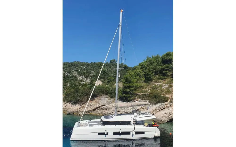 slider 23 Dufour  48