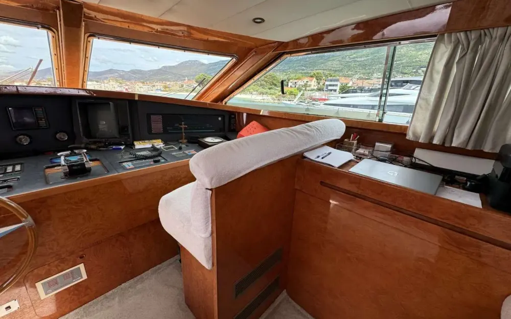slider 16 Admiral  27