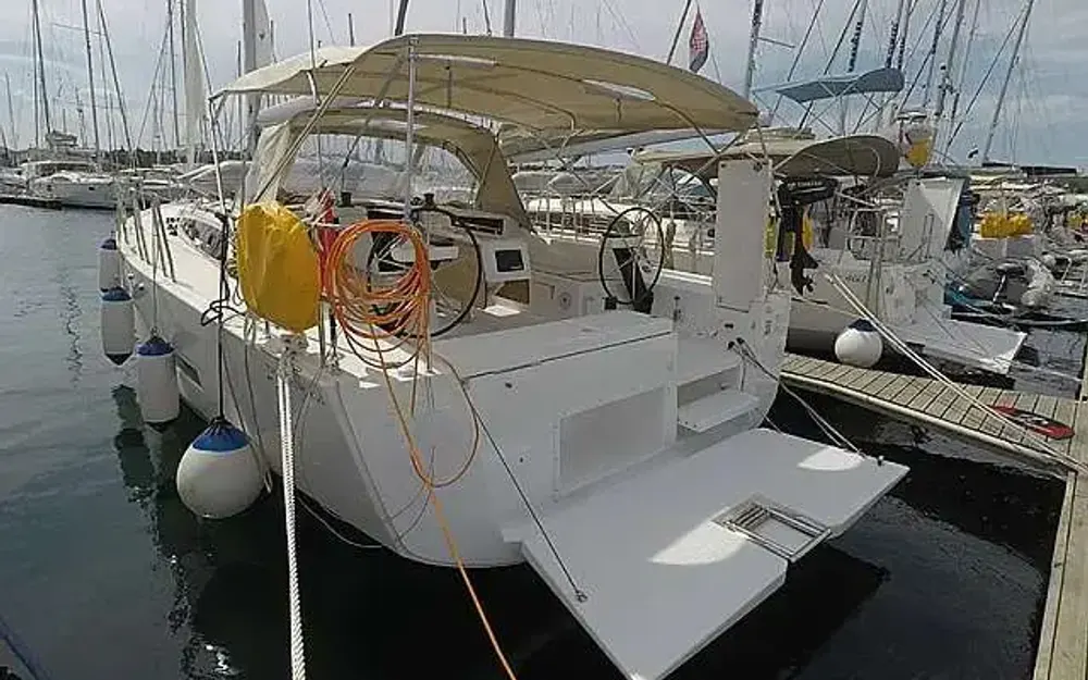 slider 6 Dufour  430 Grand Large
