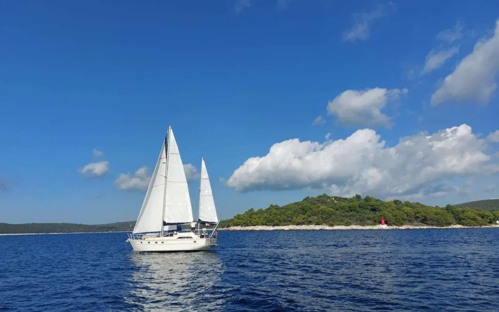 slider 12 Ferretti Altura 424