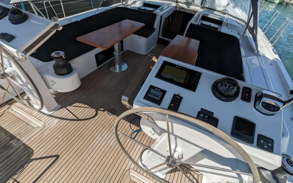 slider 19 Hanse  548
