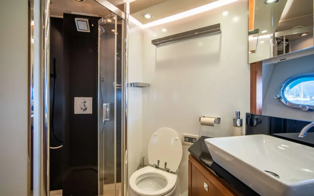 slider 20 Sunseeker Predator 92