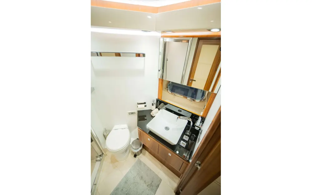 slider 37 Sunseeker Predator 92