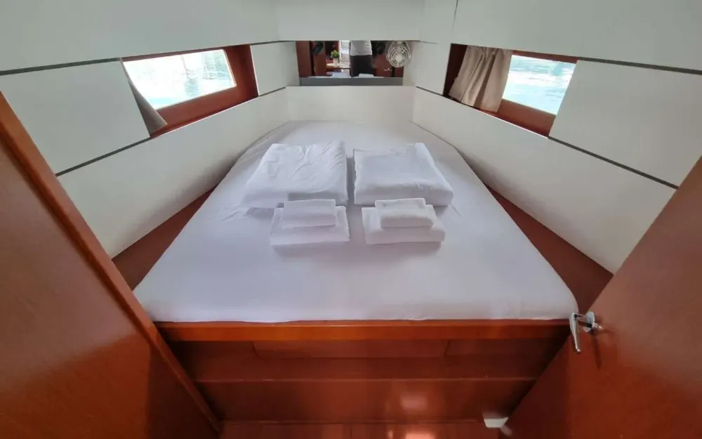 slider 9 Beneteau Oceanis 38.1