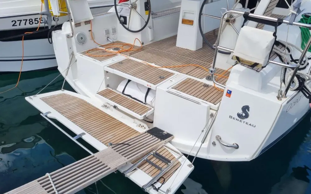 slider 13 Beneteau Oceanis 38.1