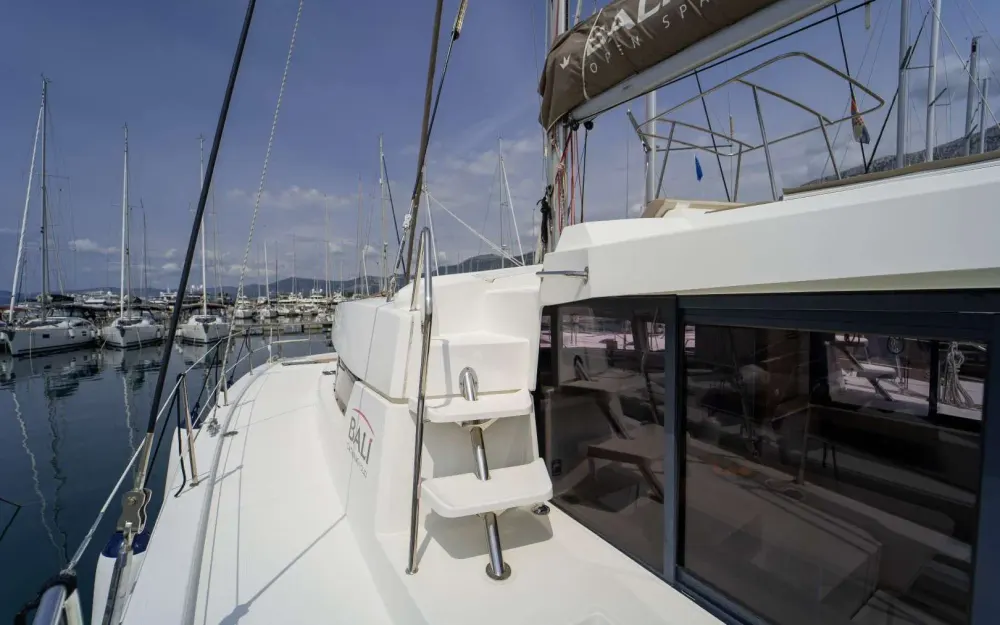 slider 13 Bali Catamarans Bali 4.0