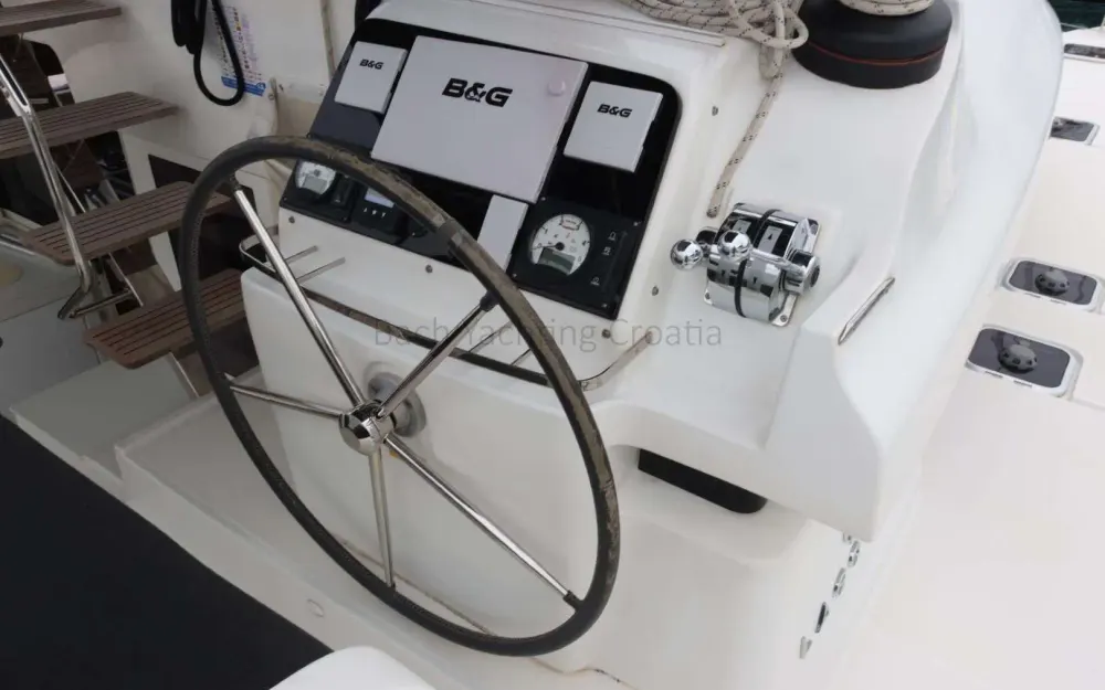slider 22 Lagoon  450 Sport Top
