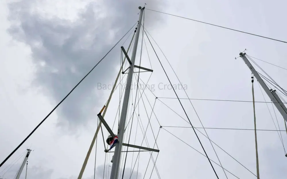 slider 24 Lagoon  450 Sport Top