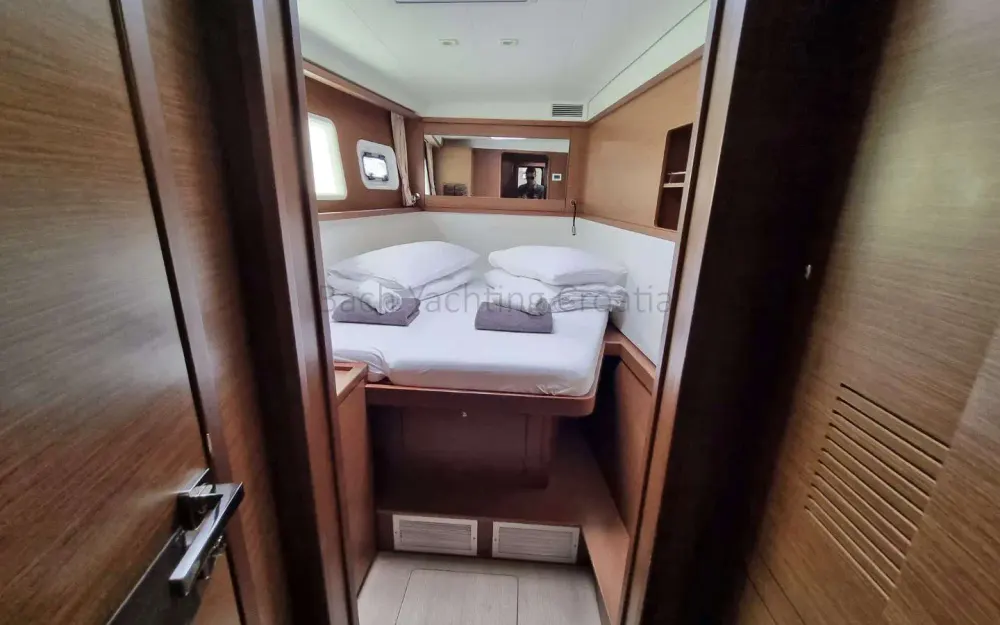 slider 35 Lagoon  450 Sport Top