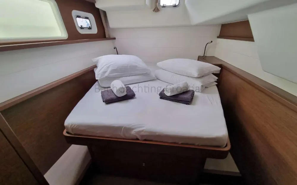 slider 37 Lagoon  450 Sport Top