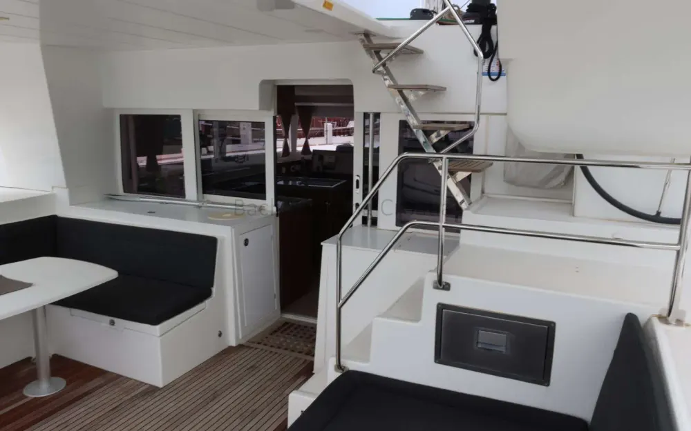 slider 4 Lagoon  450 Sport Top