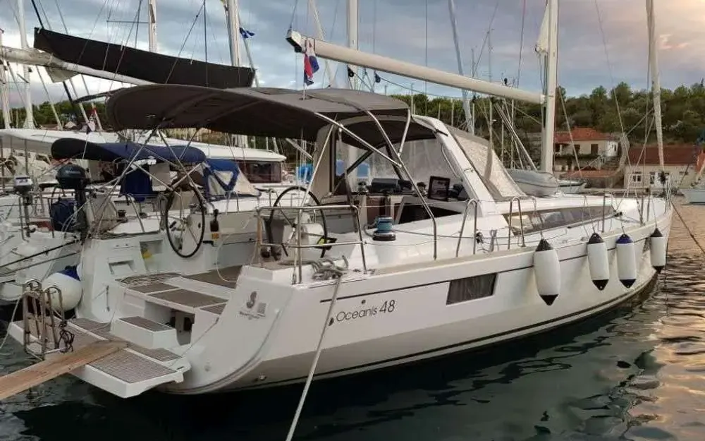 slider 0 Beneteau Oceanis 48