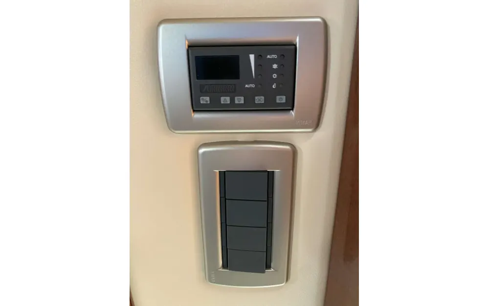 slider 15 Meridian Yacht Sedan 391