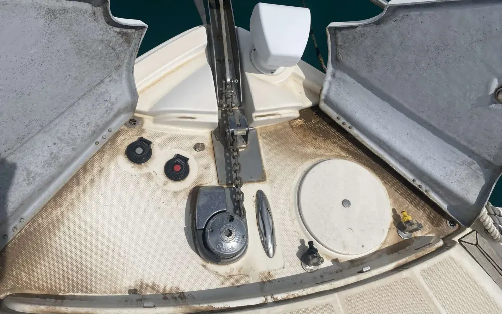 slider 1 Meridian Yacht Sedan 391