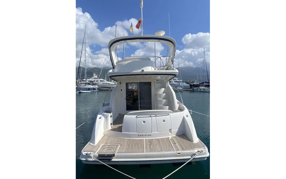 slider 3 Meridian Yacht Sedan 391