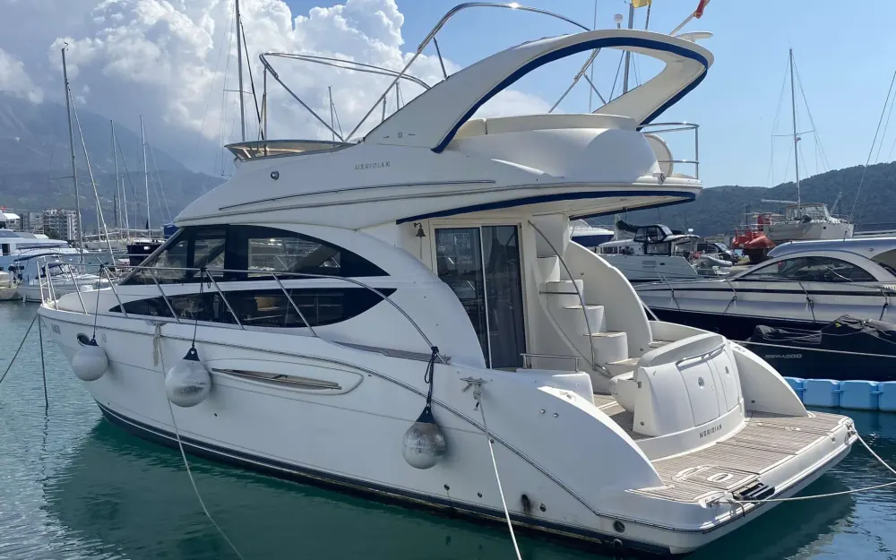 slider 4 Meridian Yacht Sedan 391