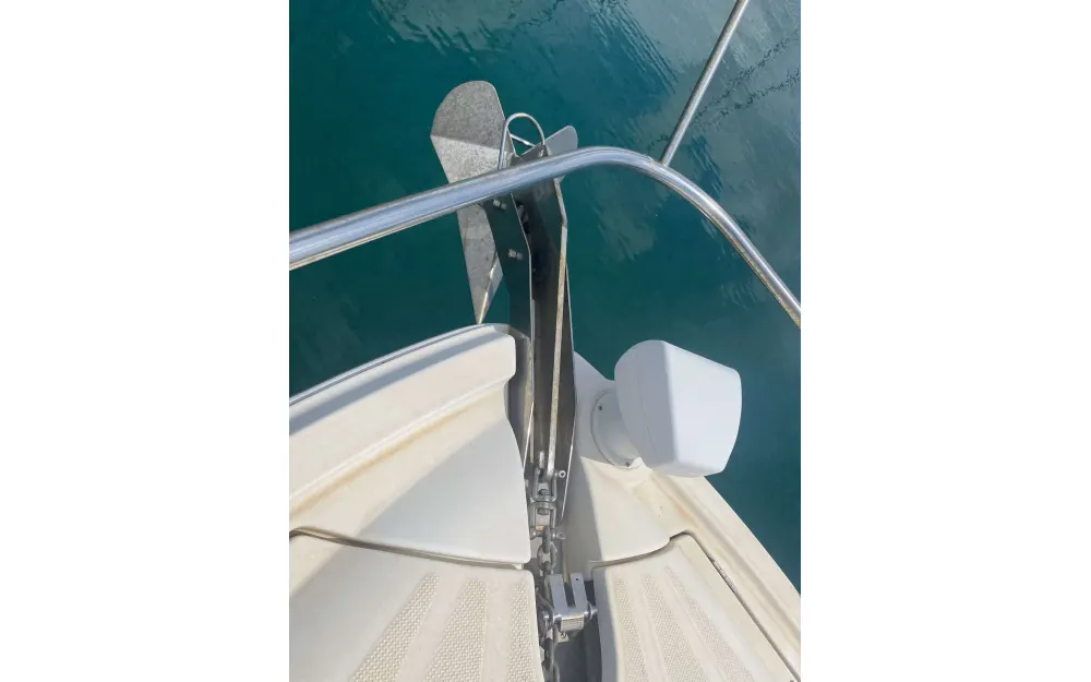 slider 5 Meridian Yacht Sedan 391
