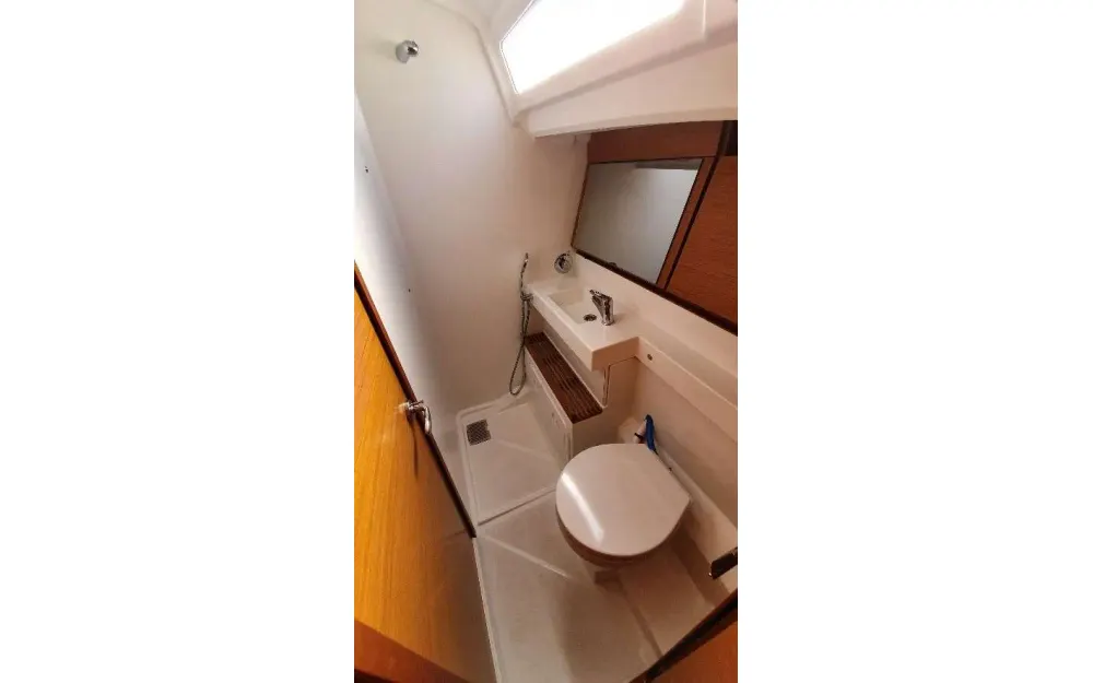 slider 5 Jeanneau Sun Odyssey 440