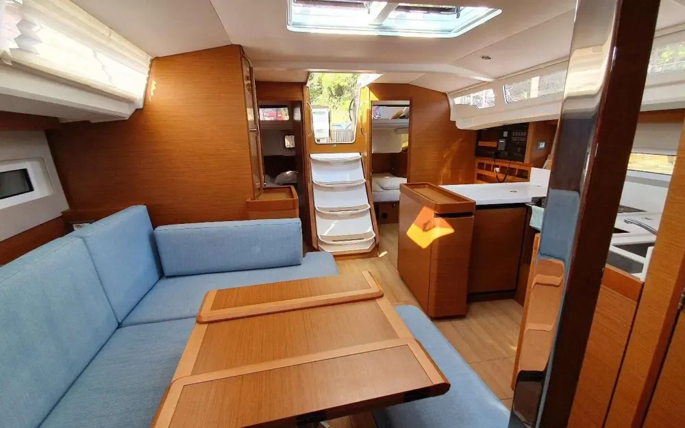slider 8 Jeanneau Sun Odyssey 440