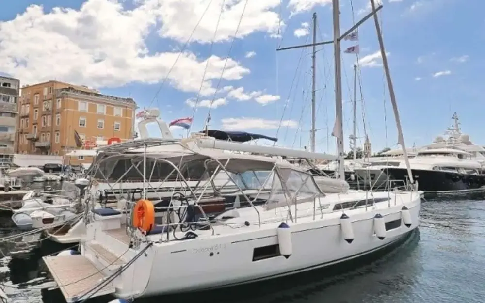 slider 2 Beneteau Oceanis 51.1