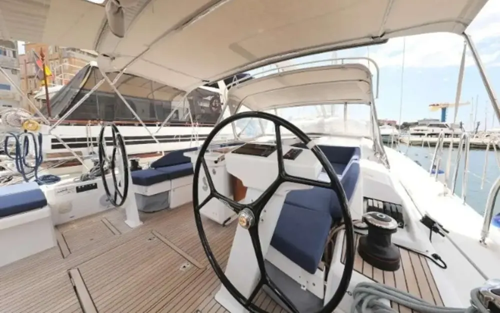 slider 7 Beneteau Oceanis 51.1