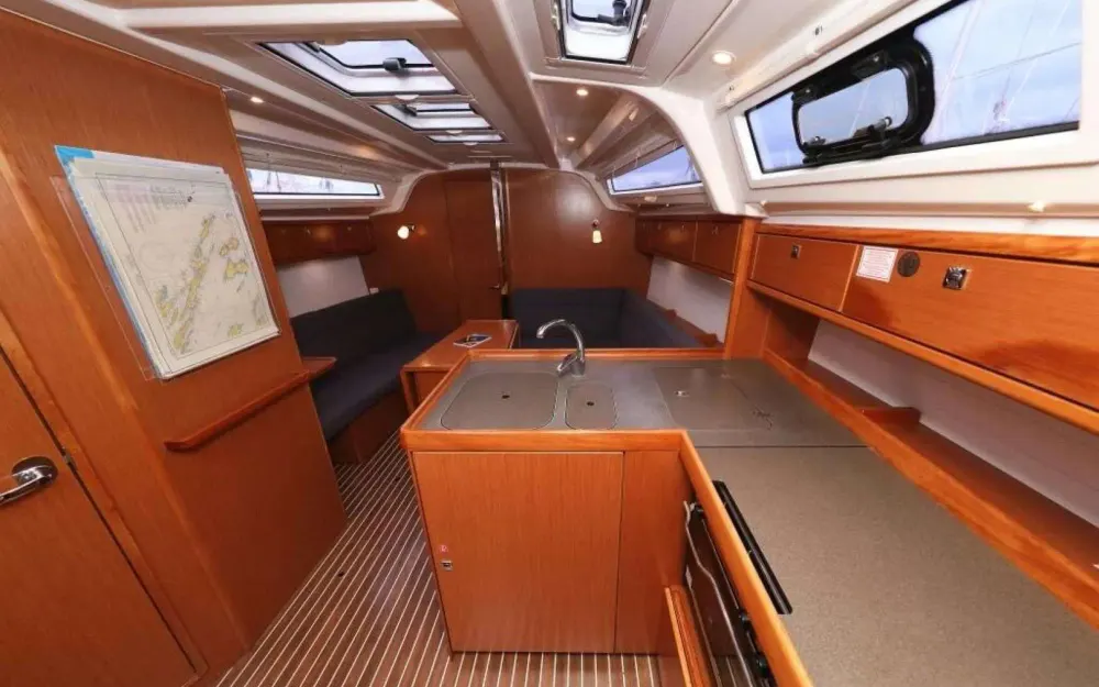 slider 8 Bavaria  37 Cruiser