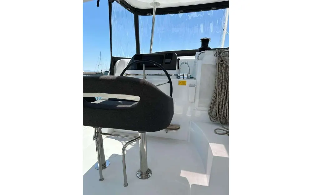 slider 1 Lagoon  42