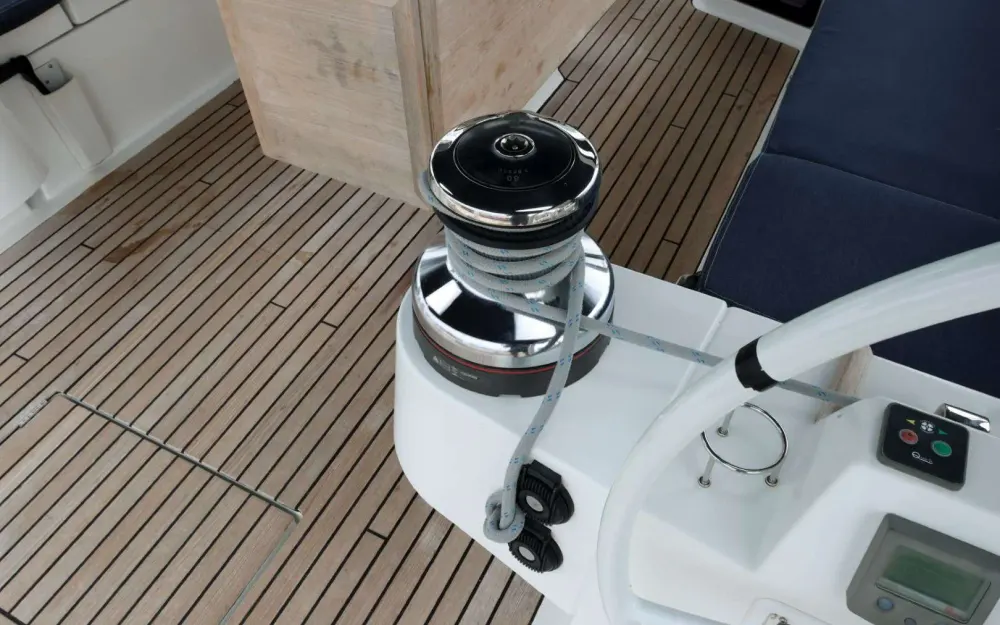 slider 11 Beneteau Oceanis 55