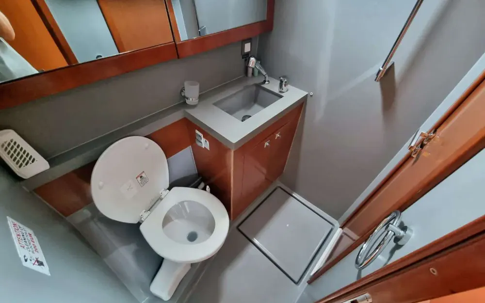 slider 18 Beneteau Oceanis 55