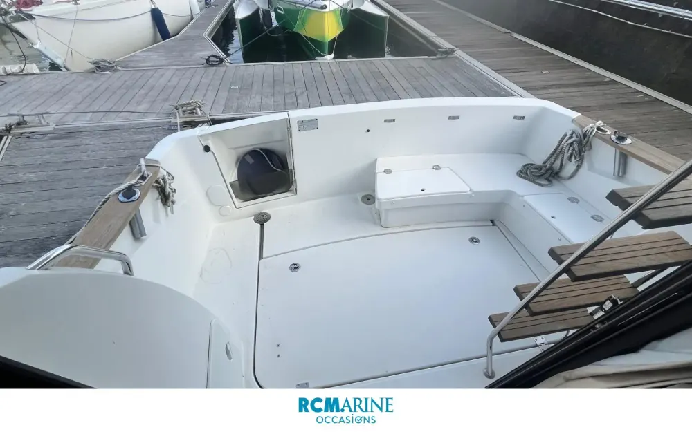 slider 17 Beneteau Antares 30