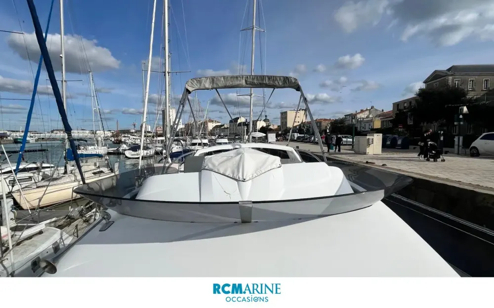 slider 21 Beneteau Antares 30
