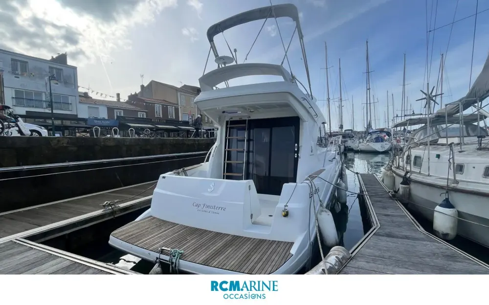 slider 2 Beneteau Antares 30