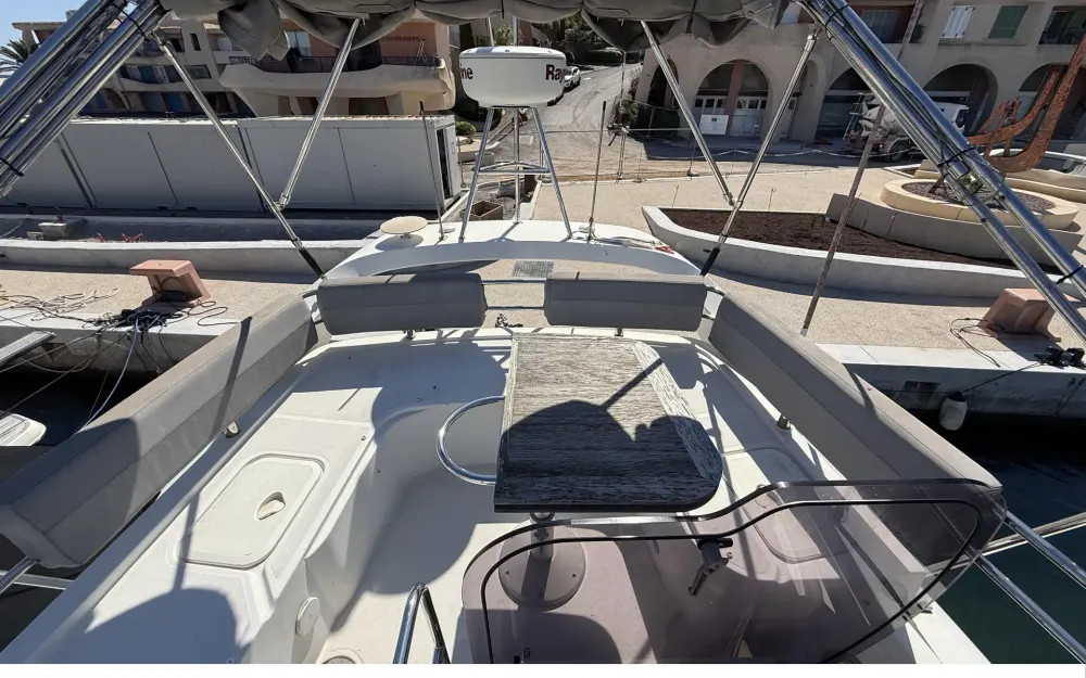 slider 9 Beneteau Gran Turismo 49 Fly