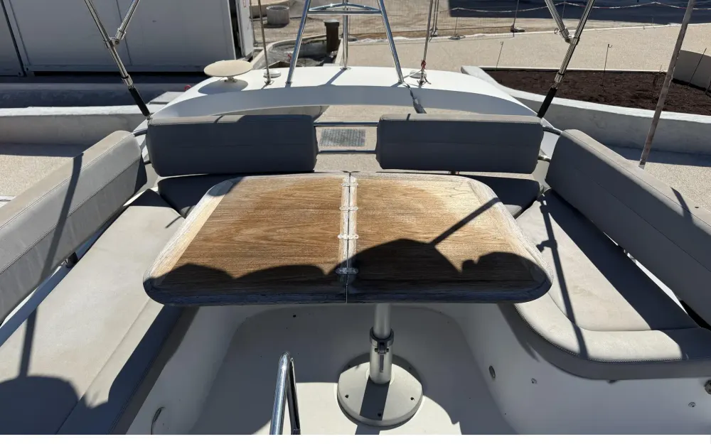 slider 28 Beneteau Gran Turismo 49 Fly