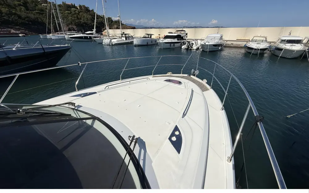 slider 5 Beneteau Gran Turismo 49 Fly