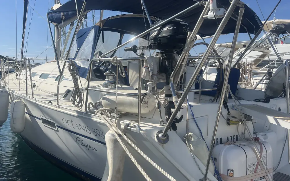 slider 0 Beneteau Oceanis 393 Clipper