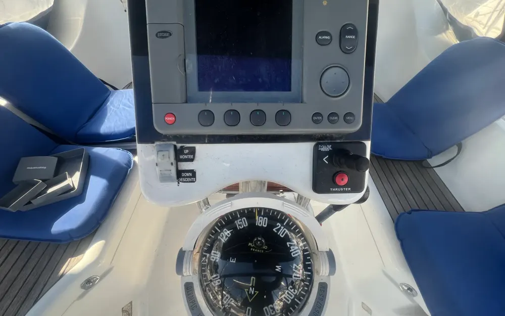 slider 6 Beneteau Oceanis 393 Clipper