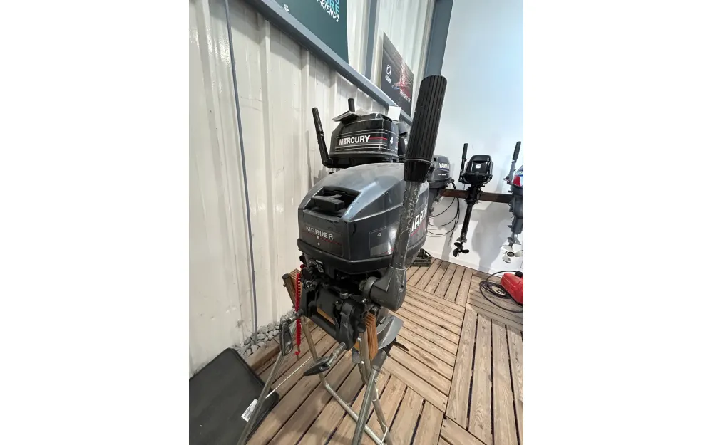 slider 0 Moteur MARINER 6CV
