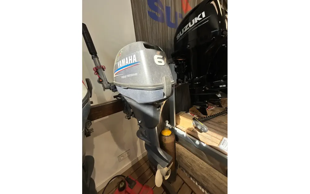 slider 0 Yamaha 6 cv
