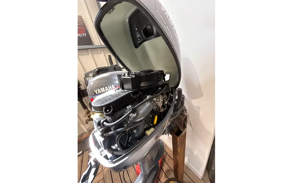 slider 2 Yamaha 6 cv