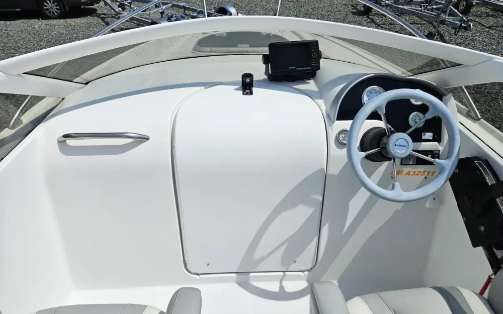 slider 9 Beneteau Flyer Viva 5.80