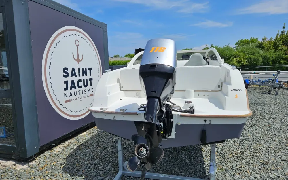 slider 1 Beneteau Flyer Viva 5.80
